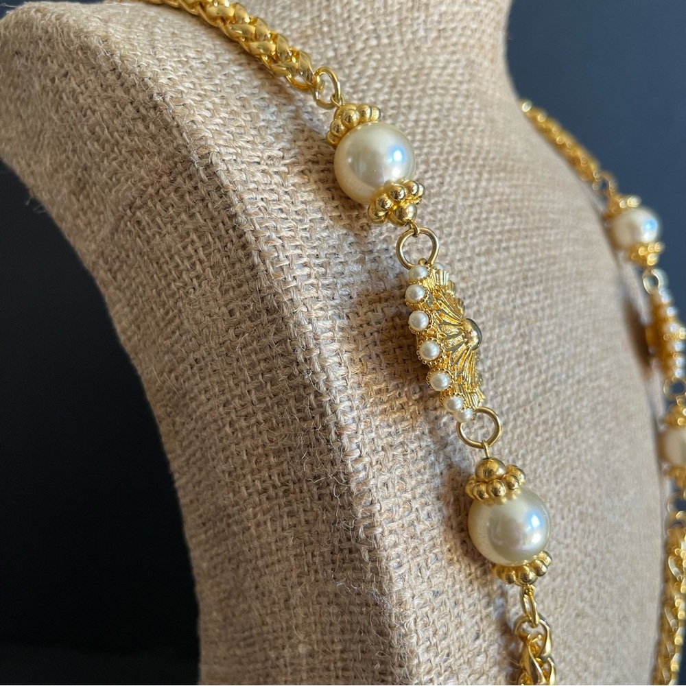Vintage 90’s Gold-Tone faux Pearl Long Necklace - Picture 4 of 7